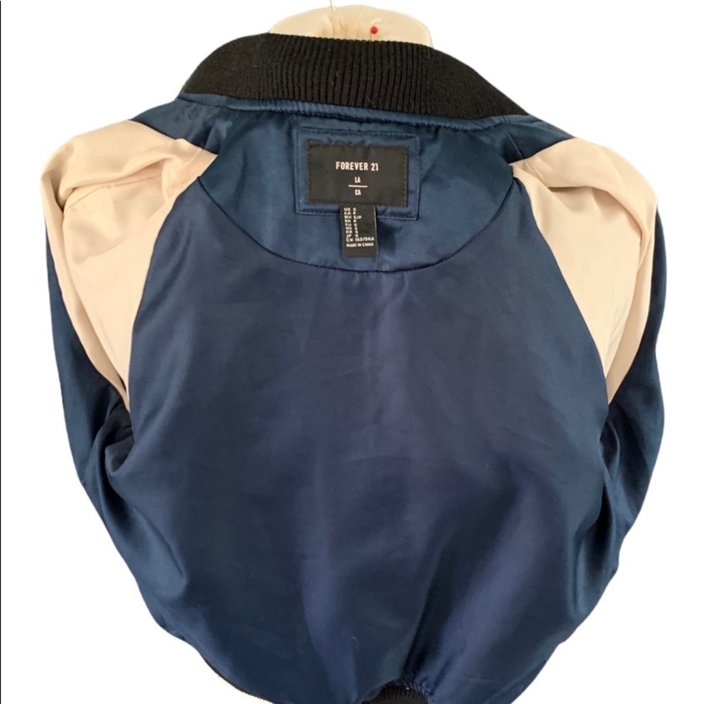 Women’s Souvenir Style Highlands Bomber Jacket - Picture 4 of 5